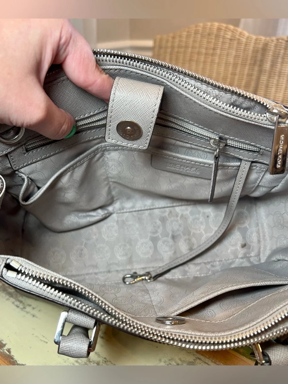 Michael Kors Small Sutton Saffiano Leather Satchel Bag Pearl Grey EUC